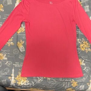 GAP Women's Red Long Sleeve Tee